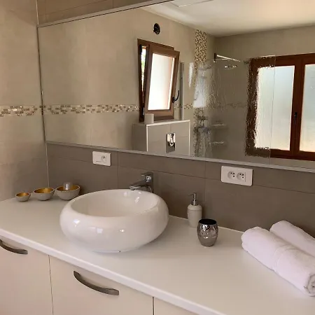 Les Mandiles Apartment