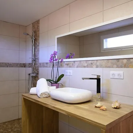 Les Mandiles Appartement *