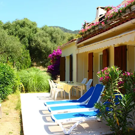 Les Mandiles Apartment *